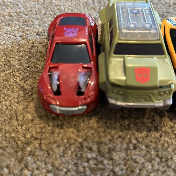 Cars/Trucks Lot Transformer - Picture 3 of 15